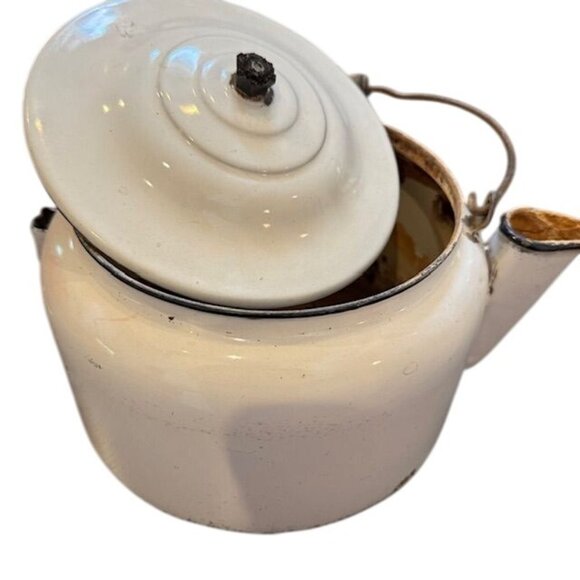 Vintage White Enamel Teapot With Wooden Handle & Lid - Picture 7 of 9